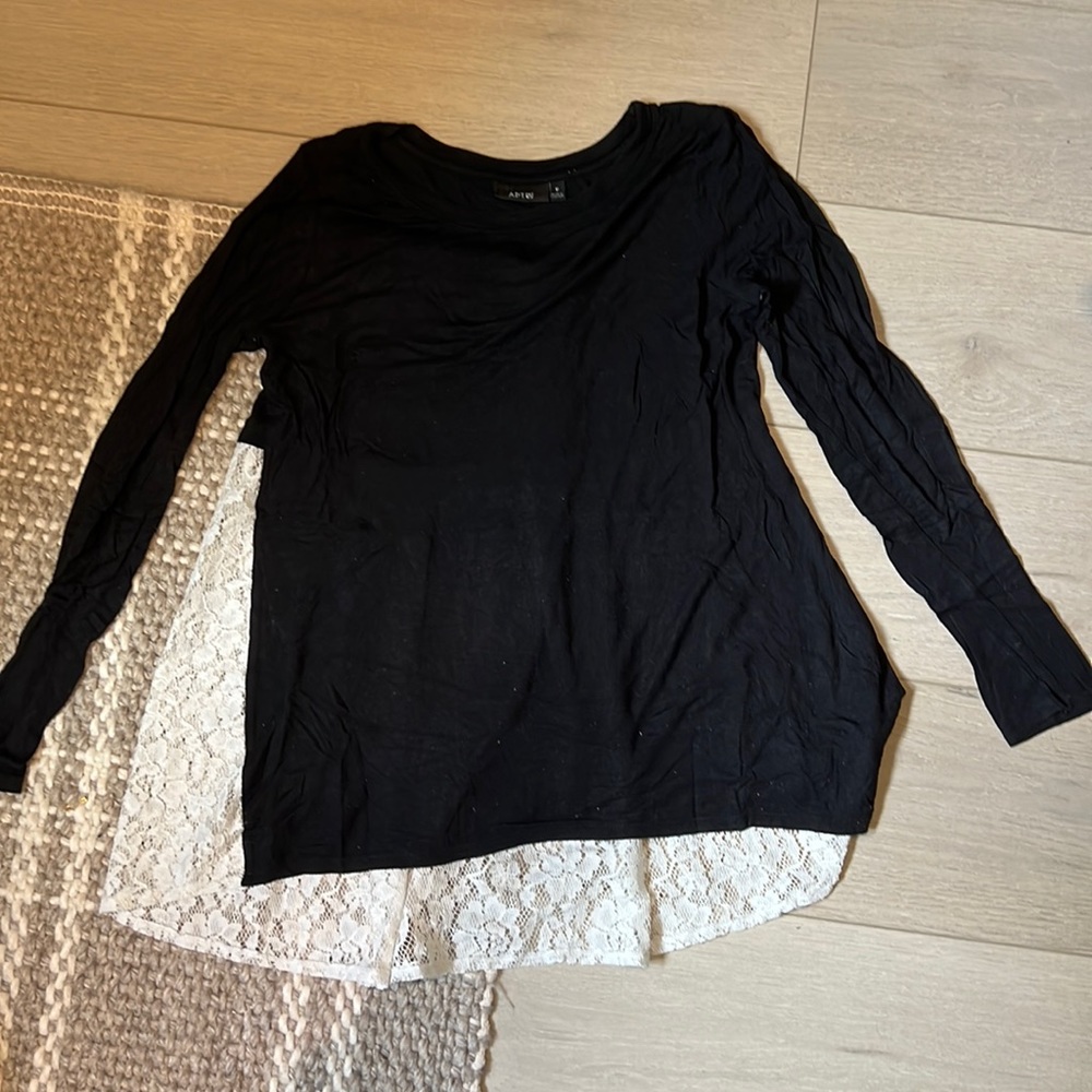 Apt 9 Black & White Lace Back Sweater